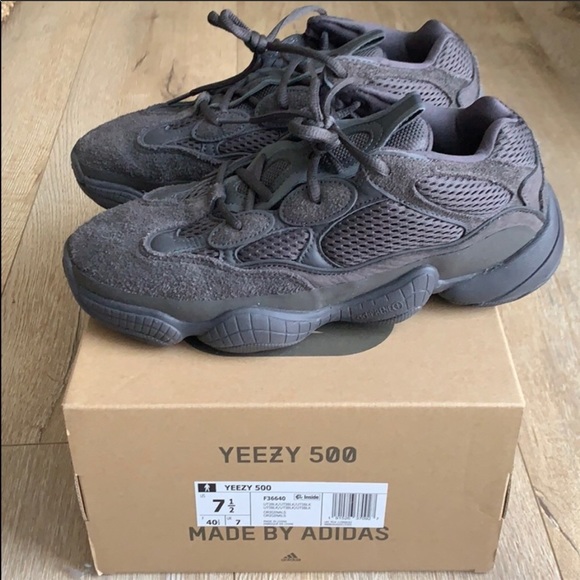 ADIDAS YEEZY 500 UTILITY BLACK US7 EU40 NEW Secret